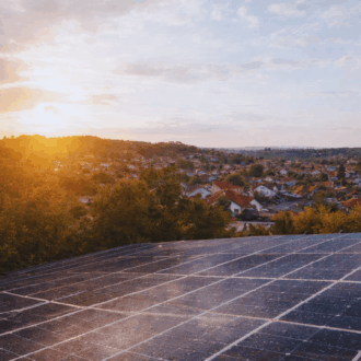 Comunidades energéticas en Colombia: beneficios y ahorro para residentes energía solar, comunidades energéticas, energía compartida